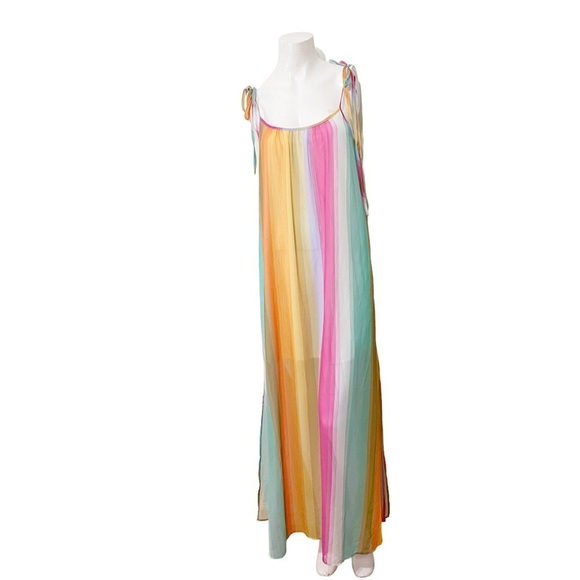 Fantastic Fawn Beautiful multicolor maxi dress! Has pockets and is super flowy! - Picture 9 of 13